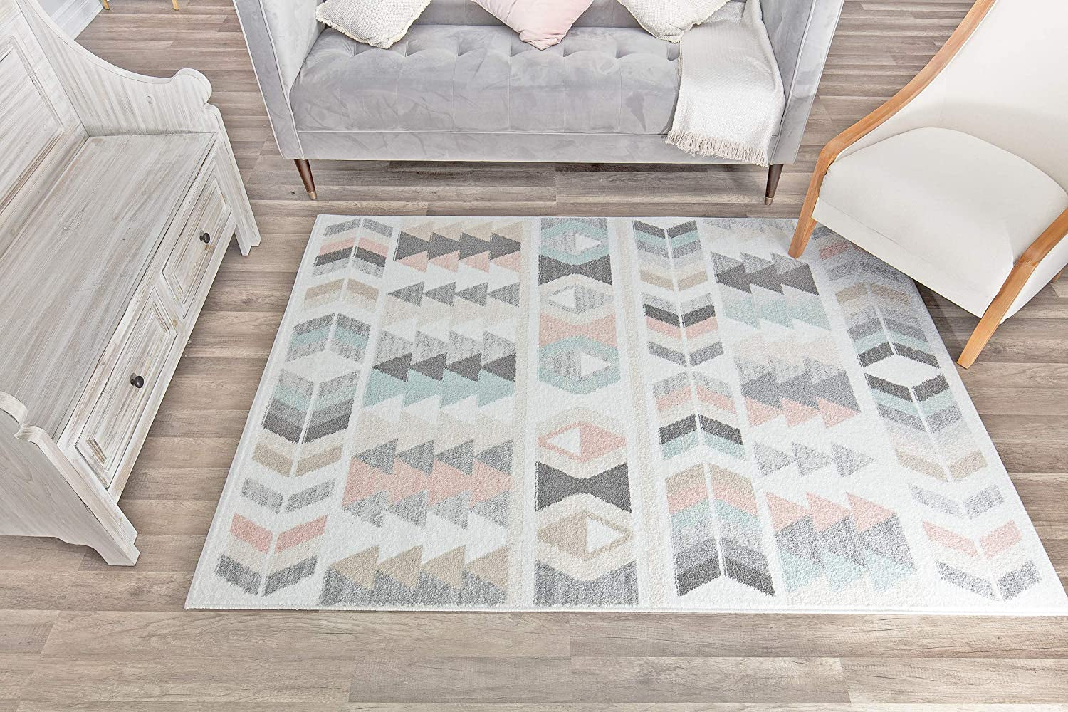 Mika Collection MO50A Mint Lime Contemporary Geometric Area Rug 5'0"X7'6"