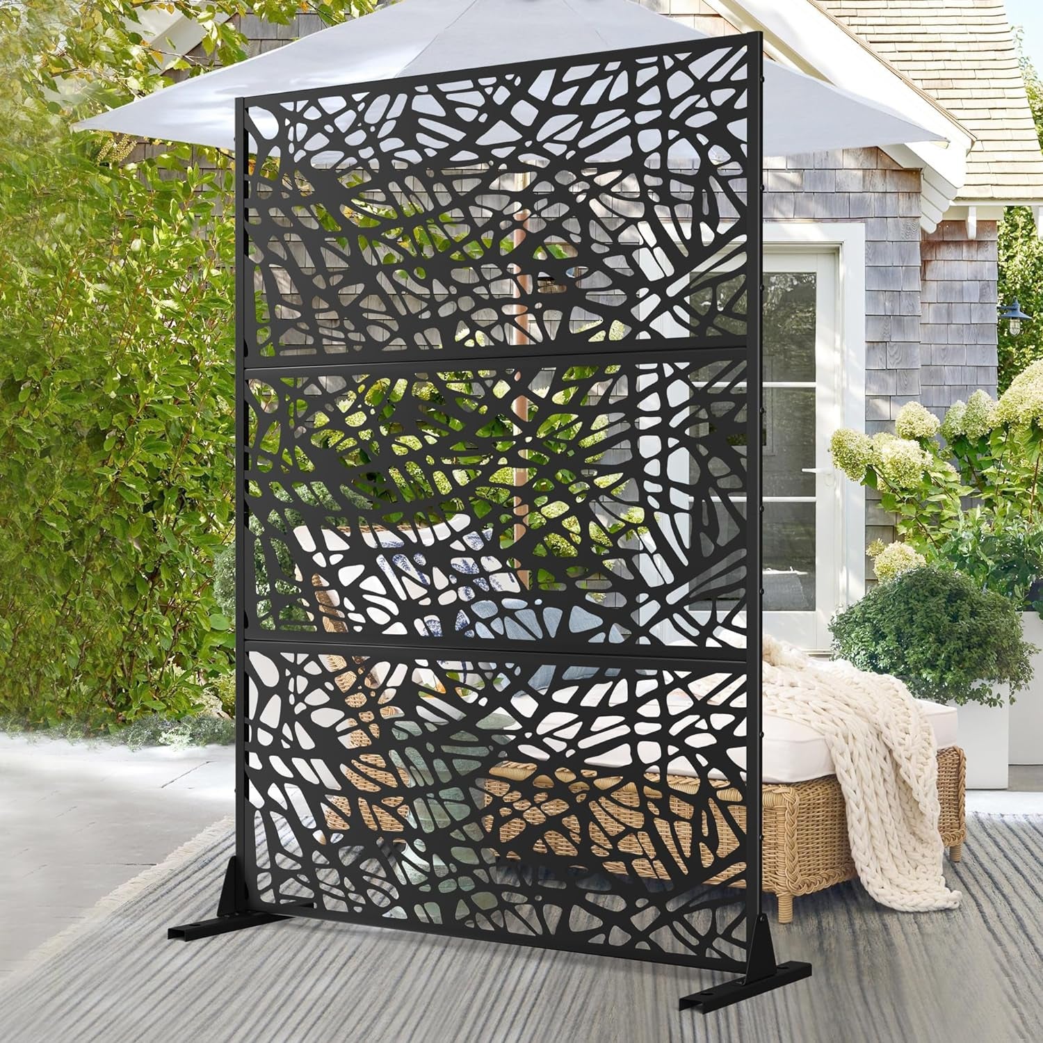 Metal Outdoor Privacy Screen, Freestanding Outdoor Divider Decorative Privacy Fence Screen, Fence Panels for Balcony Patio,72‘’H×47‘’W (Black-Retangle)